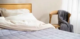 Cozy and Modern Bed Design with Cushion for Extra Comfort Cozy and Modern Bed Design with Cushion for Extra Comfort