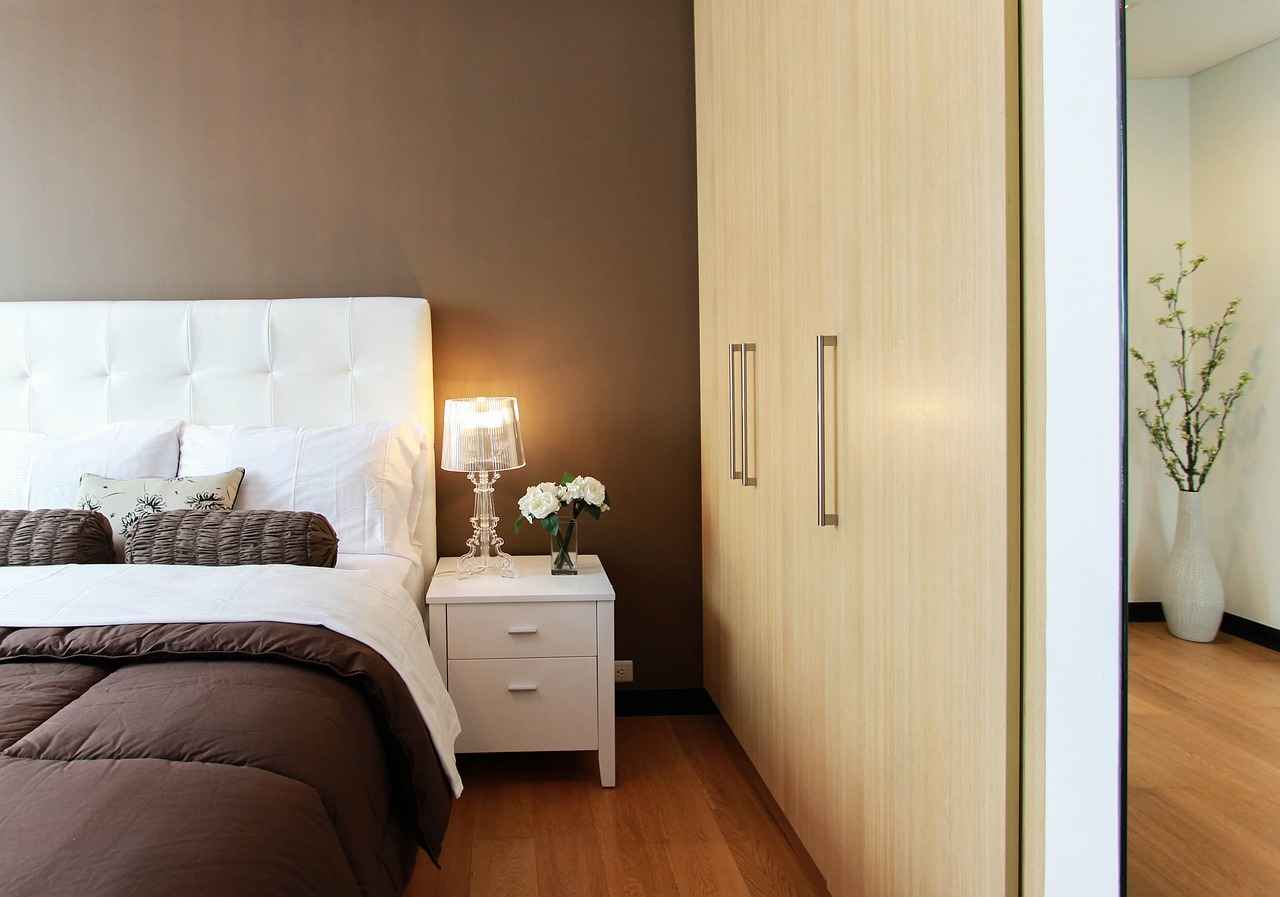 Popular Cushion Shapes for Modern Beds