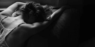 Diwan Bed Designs with Price: Affordable Yet Stylish Options Diwan Bed Designs with Price: Affordable Yet Stylish Options