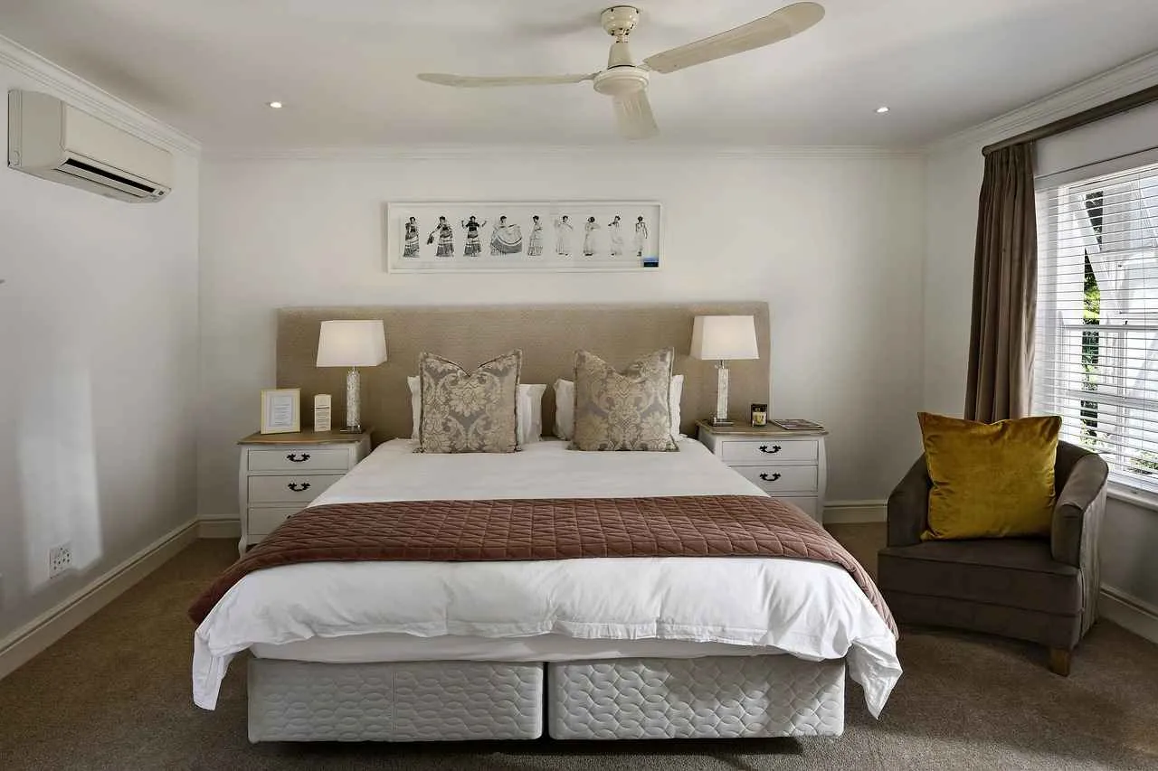 Elegant Wooden Bed Designs for a Timeless Bedroom Aesthetic