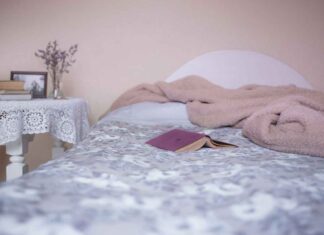 Exquisite Carving Bed Design Trends for a Luxurious Touch Exquisite Carving Bed Design Trends for a Luxurious Touch