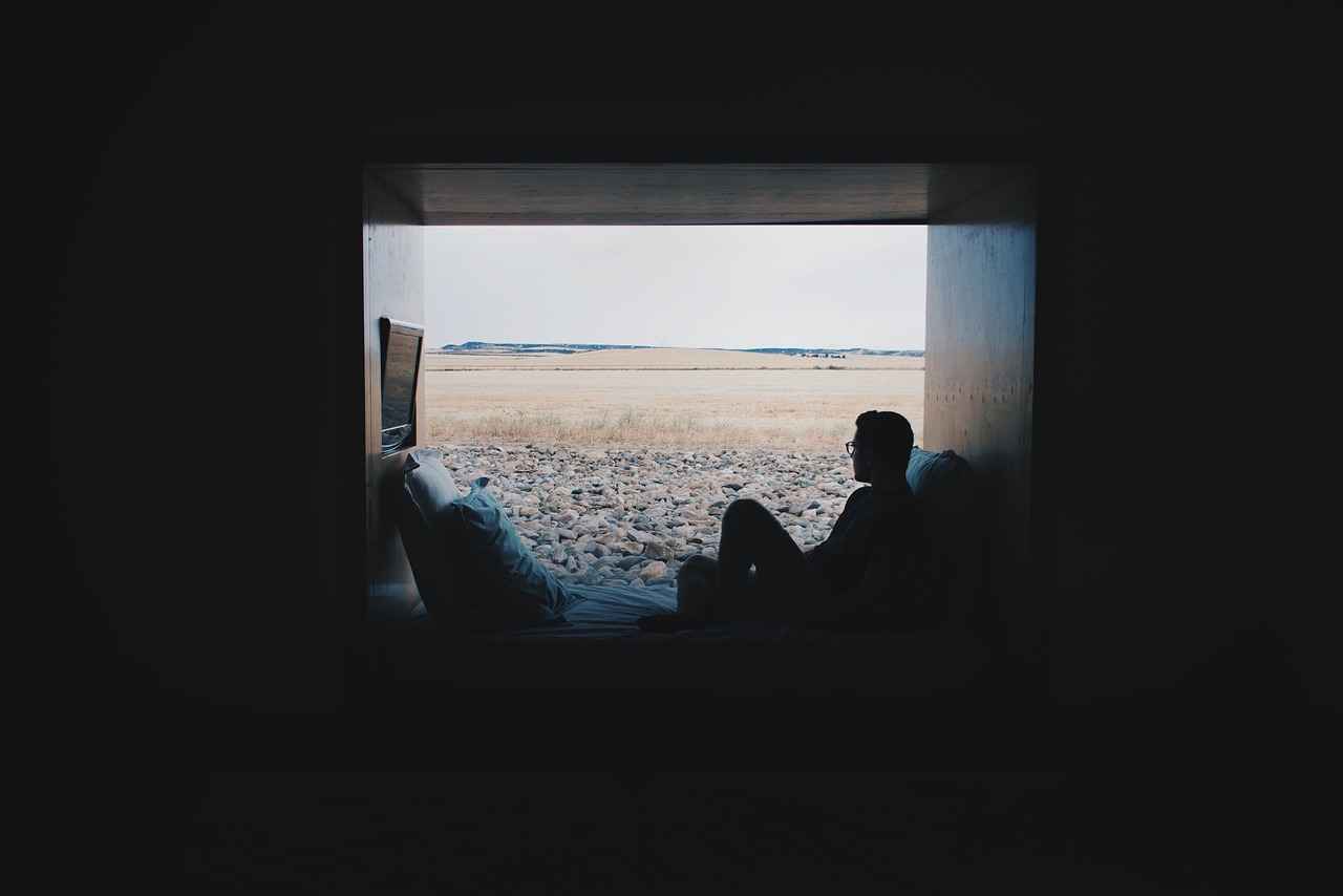 Innovative Model Bed Design Trends for Modern Homes 4 Space-Saving Bed Designs for Small Homes