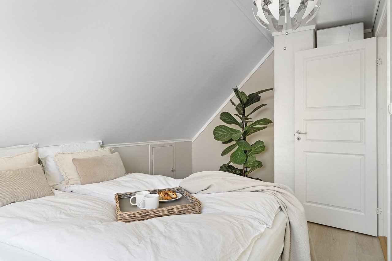 10. Creating a Cozy Reading Nook