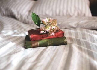 Round Bed Design Ideas for a Unique Bedroom Look Round Bed Design Ideas for a Unique Bedroom Look