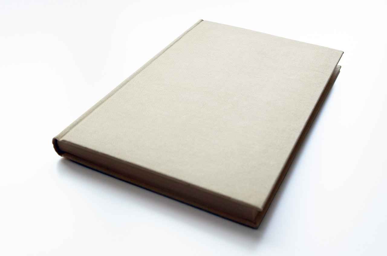 Stylish and Trendy Bed Cover Design Ideas for Every Season 3 Incorporating Patterns and Textures