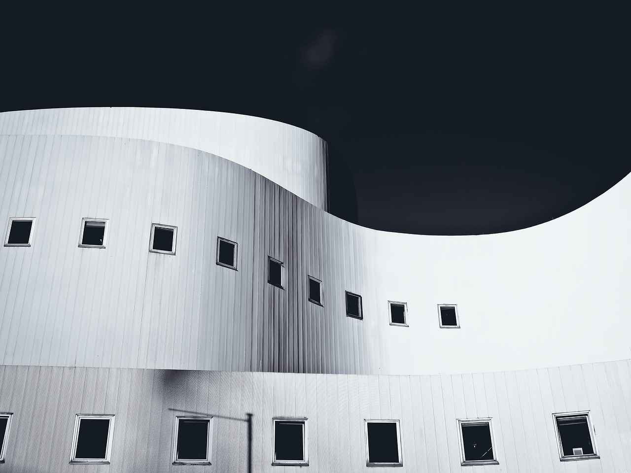 Understanding Modern Wood Bed Designs