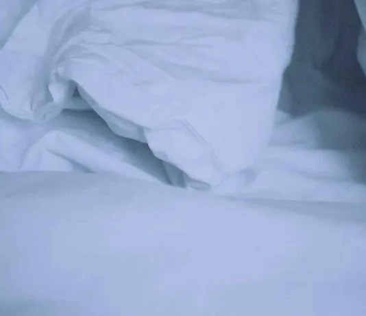 Stylish Wooden Bed Design Ideas for a Natural, Cozy Feel Stylish Wooden Bed Design Ideas for a Natural, Cozy Feel