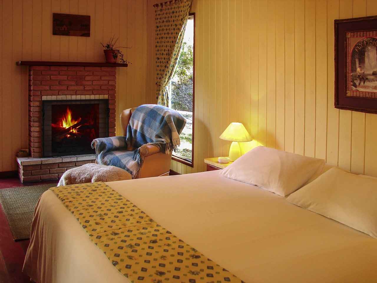 The Best Bed Design Styles for Your Cozy and Inviting Bedroom 2 2. Rustic Bed Styles