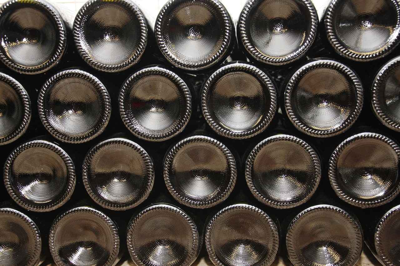 The Latest Bed Design with Box and Storage Options for Practical Bedrooms 1 1. Why Choose Beds with Storage Options?