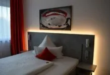 Trendy Bed Back Design Ideas for Modern Bedrooms Trendy Bed Back Design Ideas for Modern Bedrooms