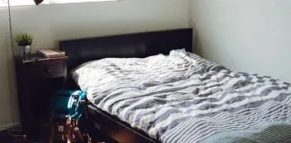 Trendy Bed Designs for 2025: What’s In and What’s Out Trendy Bed Designs for 2025: What’s In and What’s Out