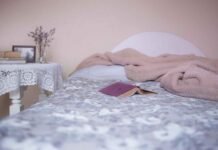 Trendy & Stylish Double Bed Headboard Design Inspirations Trendy & Stylish Double Bed Headboard Design Inspirations